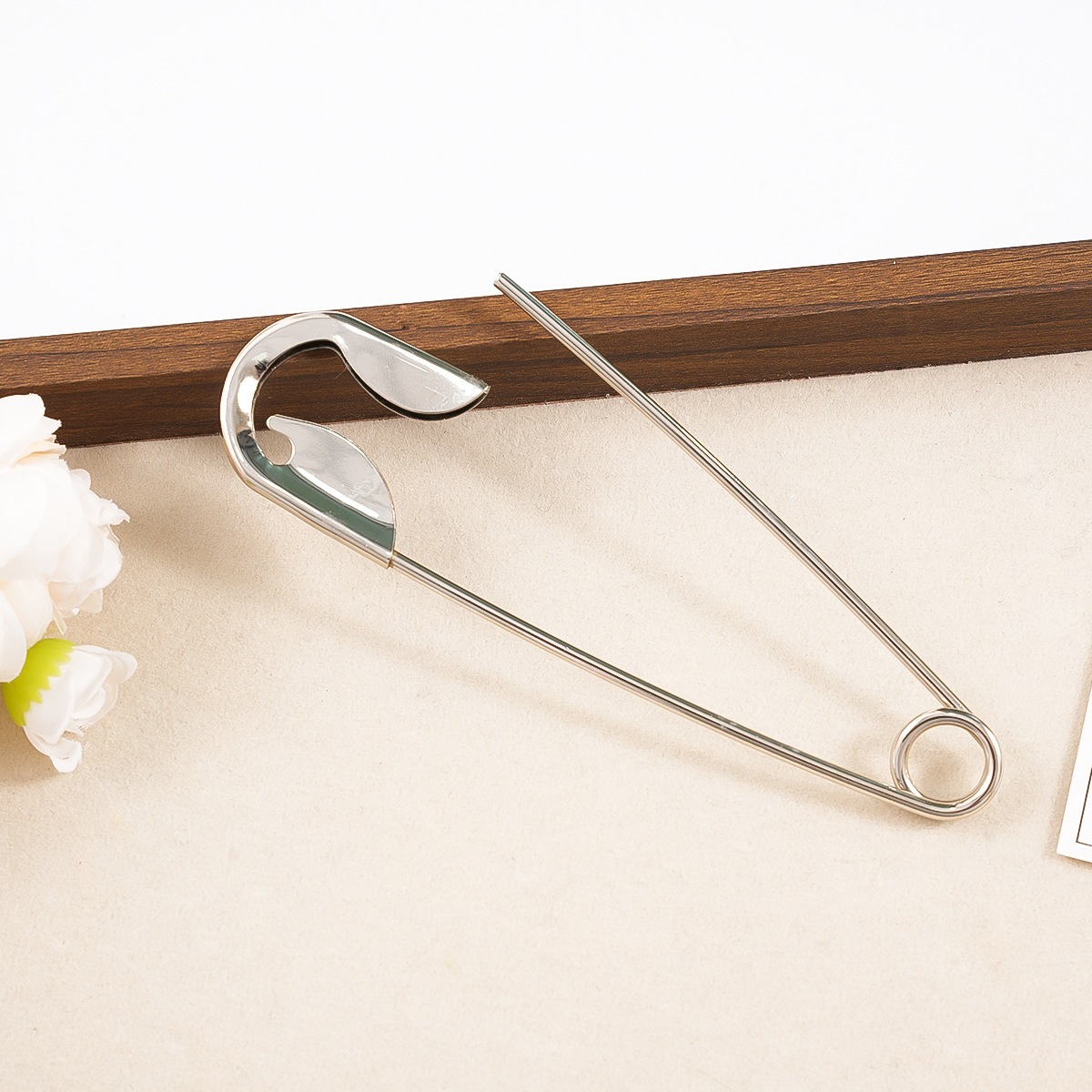1Pcs Trendy Oversized Hair Saf - Women Accessories On Sale review and price
